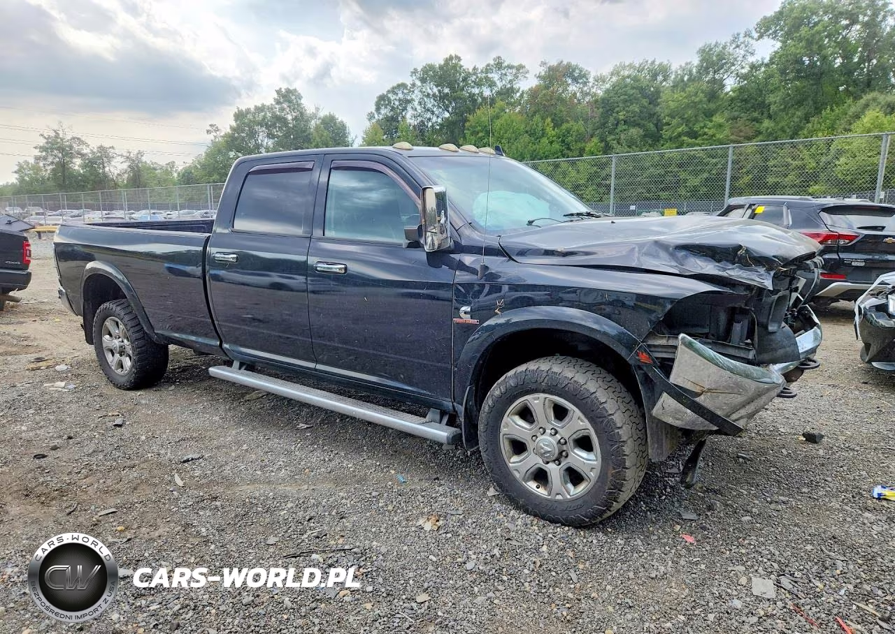 2014 Ram 2500 Laramie VIN:3C6UR5KLXEG293315 - 4