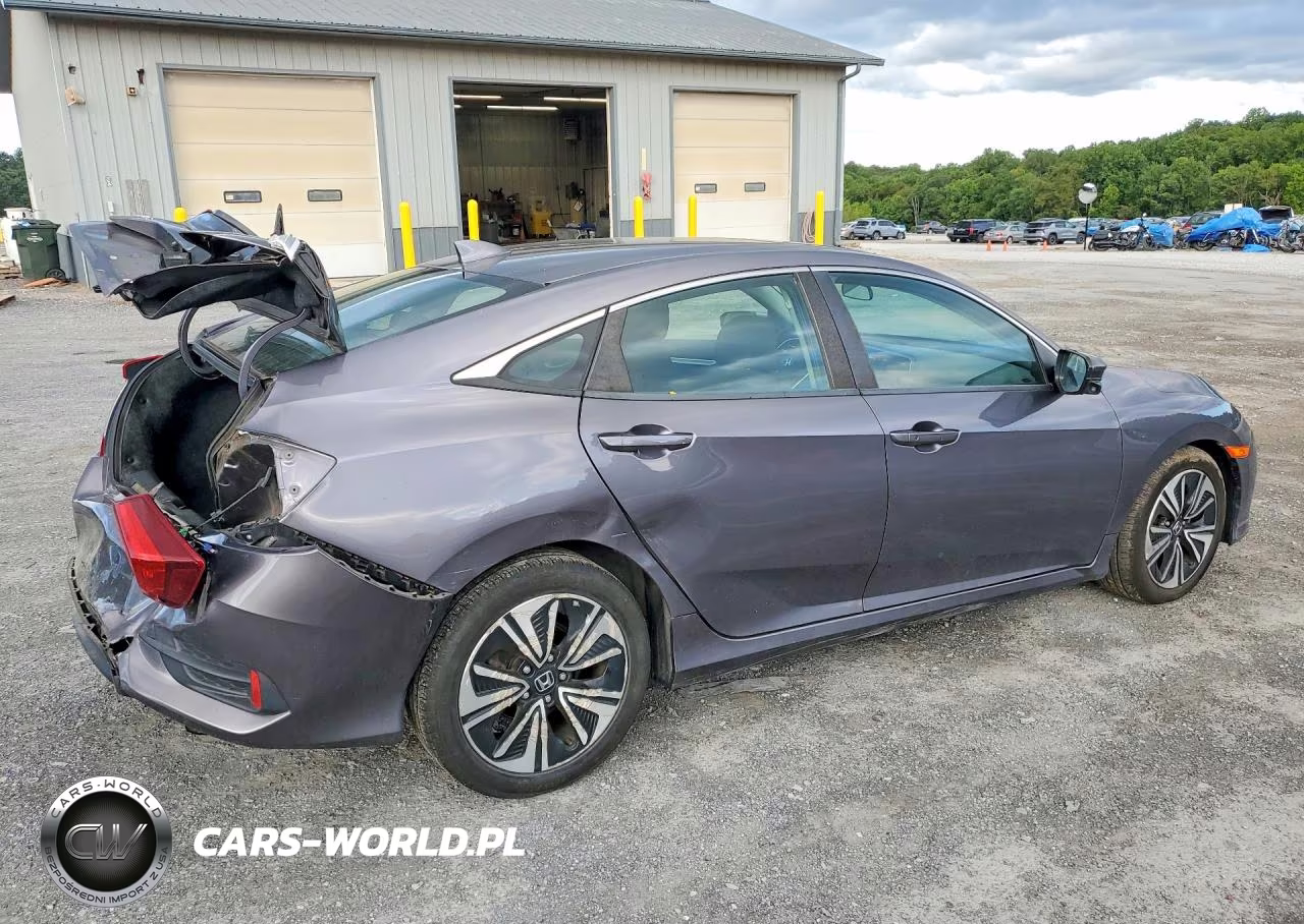 2017 Honda Civic Ex VIN:19XFC1F32HE213947 - 3