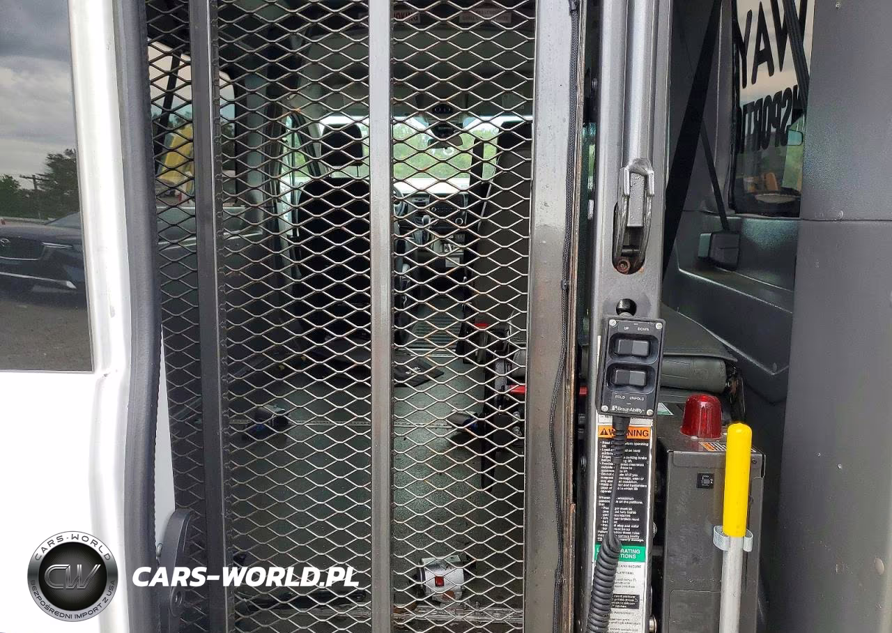 2023 Ford Transit T-150 VIN:1FTYE1C82PKA89046 - 10