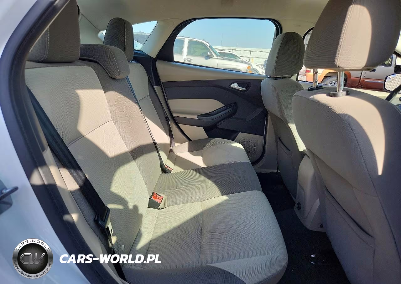 2013 Ford Focus Se VIN:1FADP3K25DL307865 - 10