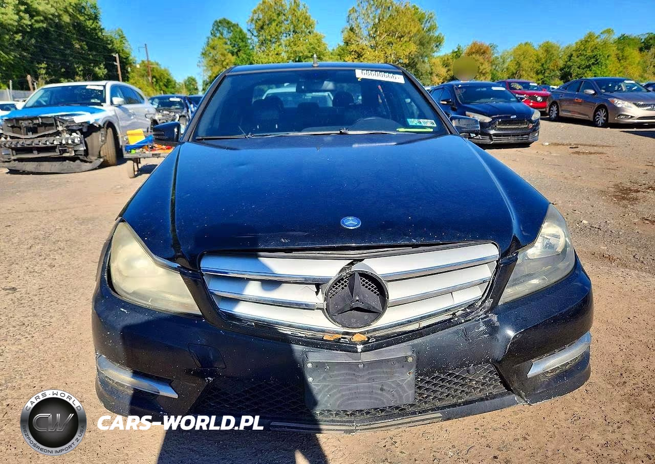2012 Mercedes-Benz C 300 4Matic VIN:WDDGF8BB3CR192952 - 5
