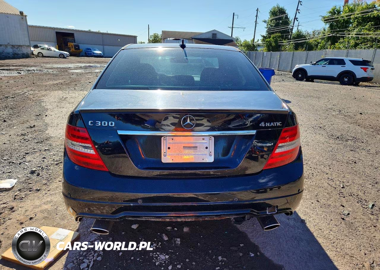 2012 Mercedes-Benz C 300 4Matic VIN:WDDGF8BB3CR192952 - 6