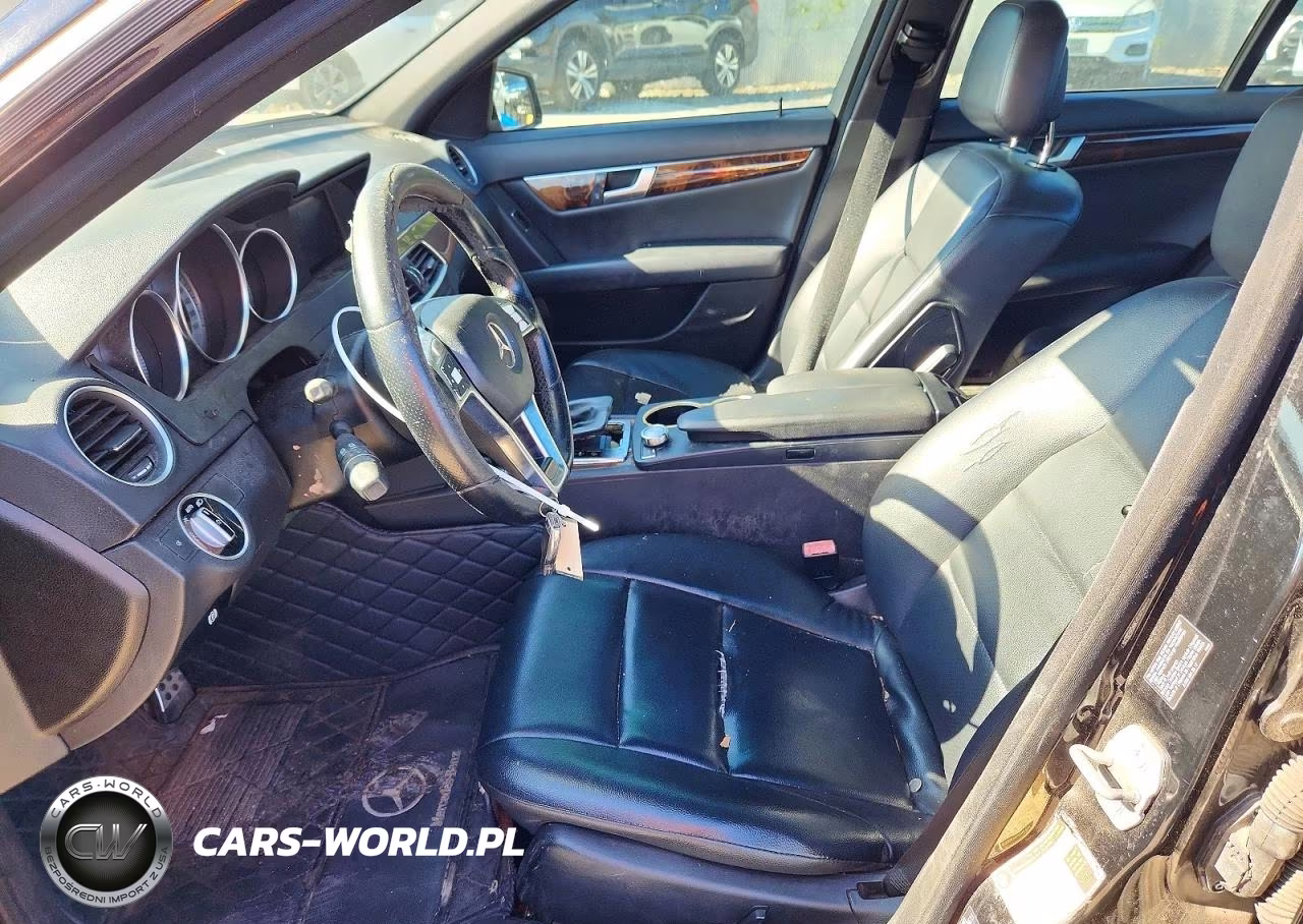 2012 Mercedes-Benz C 300 4Matic VIN:WDDGF8BB3CR192952 - 7
