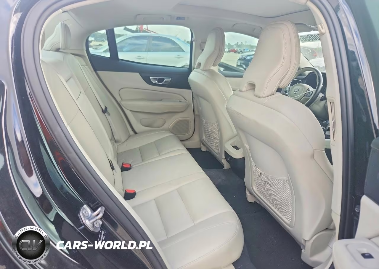 2019 Volvo S60 T5 Momentum VIN:7JR102FK6KG016935 - 10