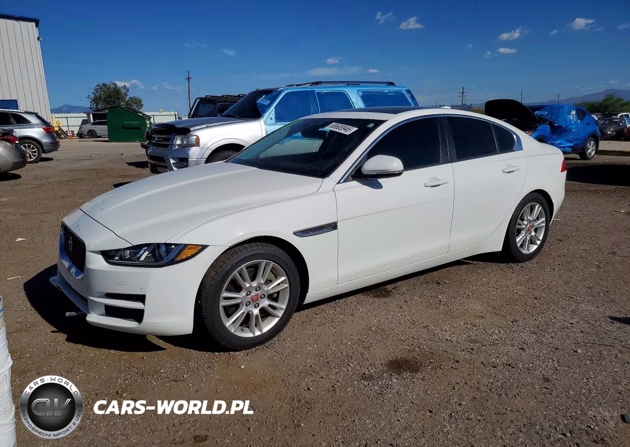 2017 Jaguar Xe Premium VIN:SAJAD4BG6HA965821 - 1