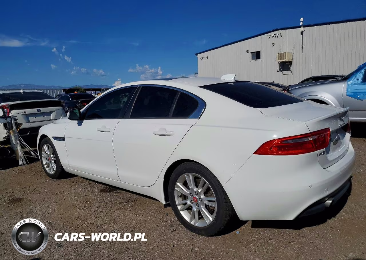 2017 Jaguar Xe Premium VIN:SAJAD4BG6HA965821 - 2