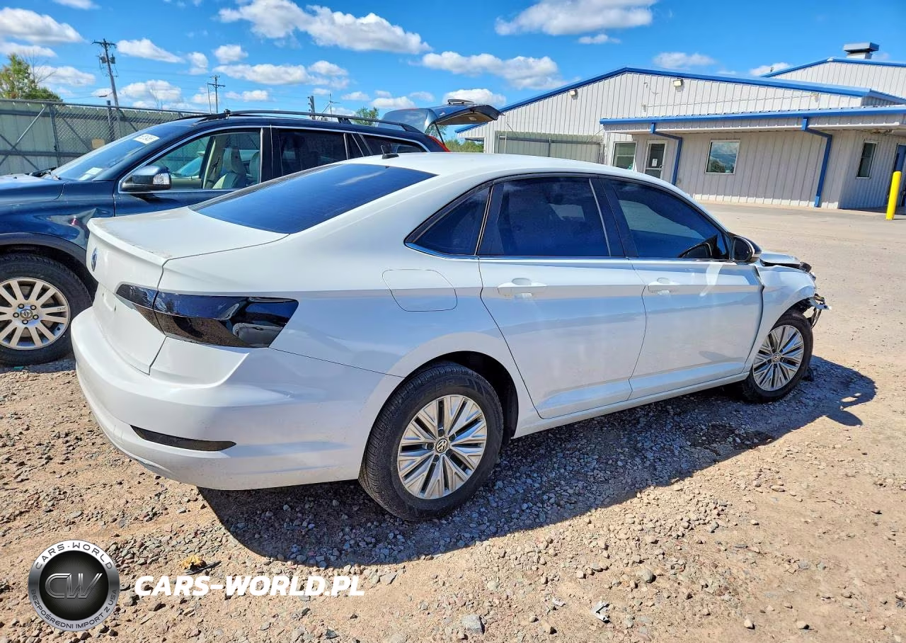 2019 Volkswagen Jetta S VIN:3VWC57BU8KM207773 - 3