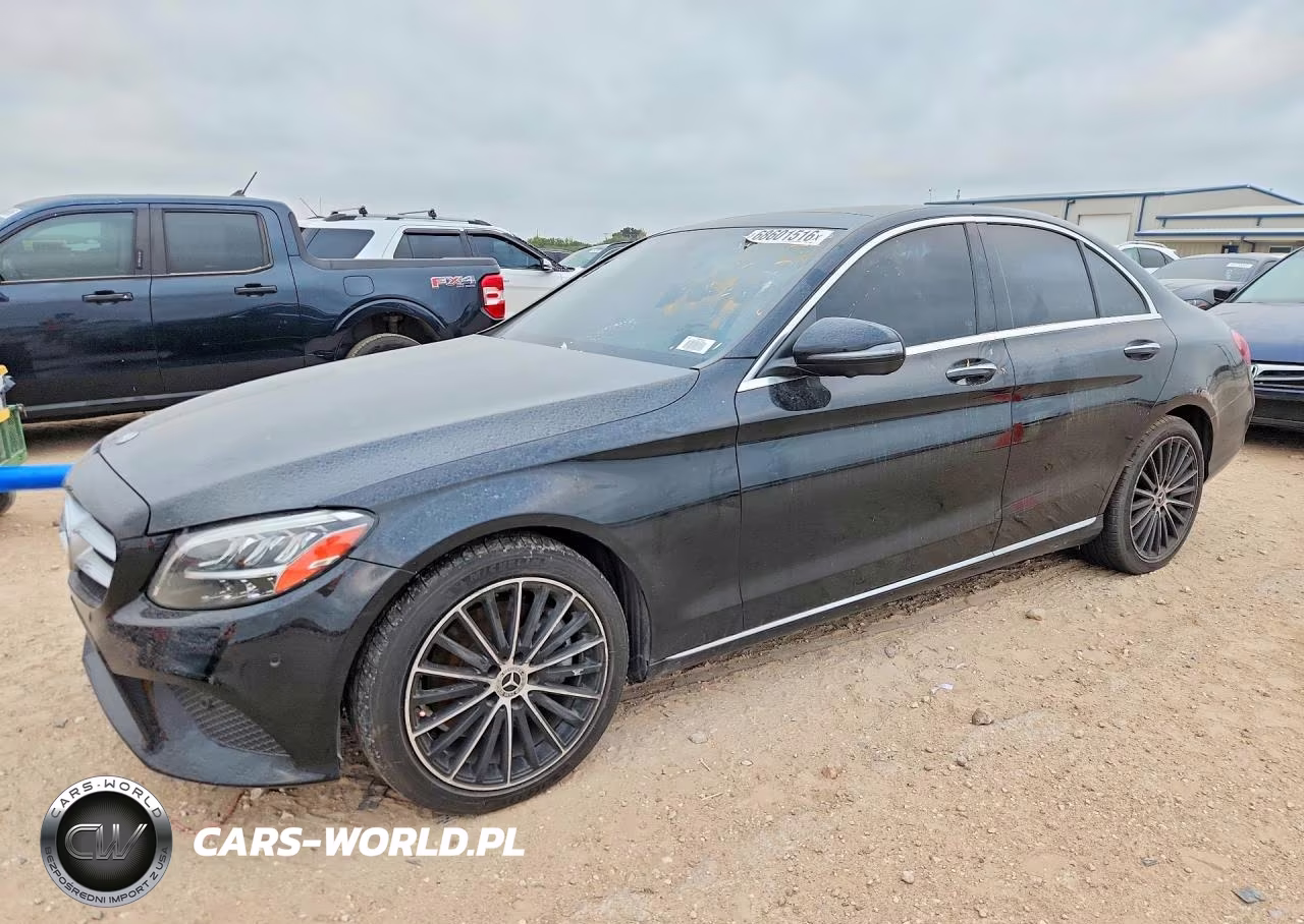 2020 Mercedes-Benz C 300 – zdjęcie 1 z 13