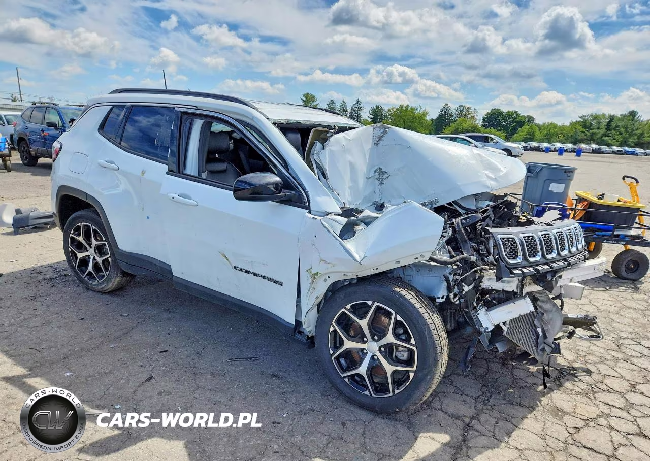 2024 Jeep Compass Latitude VIN:3C4NJDBN3RT598863 - 4