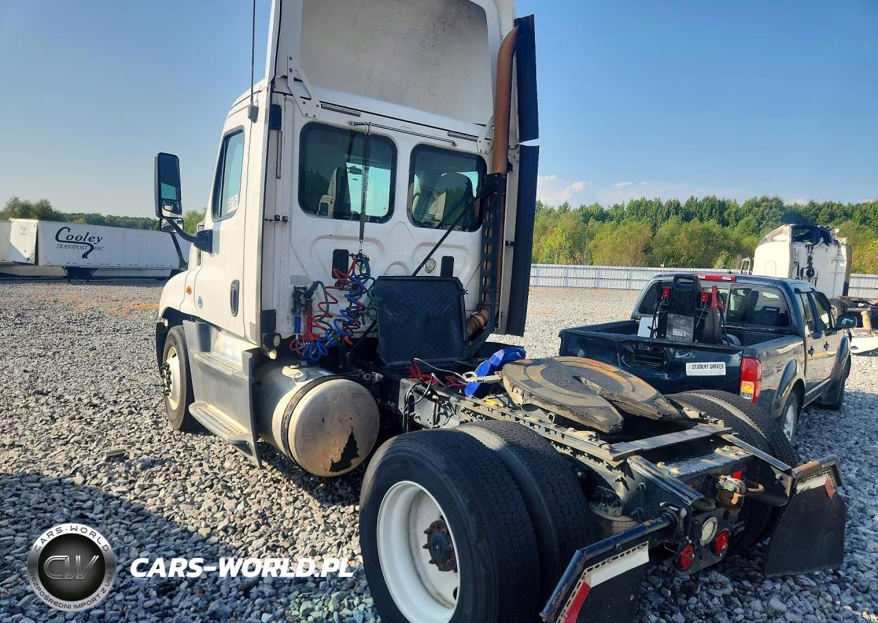 2015 Freightliner Cascadia Semi Truck VIN:1FUBGEDV5FLGH4778 - 2