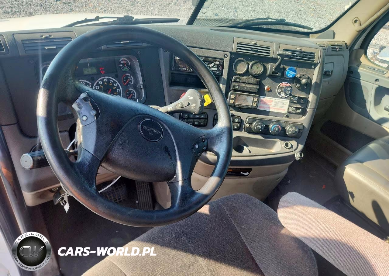 2015 Freightliner Cascadia Semi Truck VIN:1FUBGEDV5FLGH4778 - 8