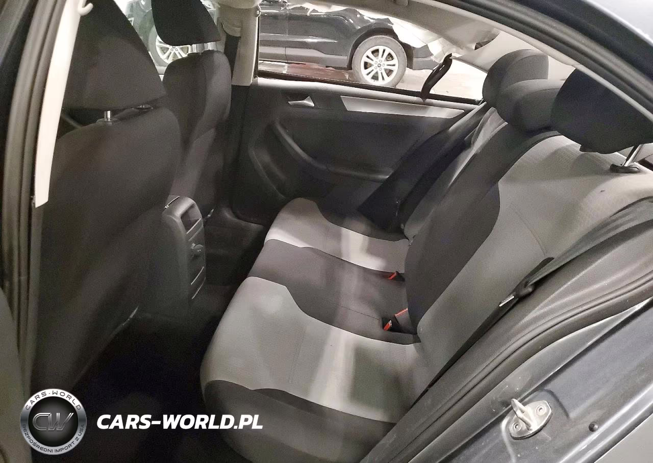 2017 Volkswagen Jetta S VIN:3VW2B7AJ7HM228778 - 10