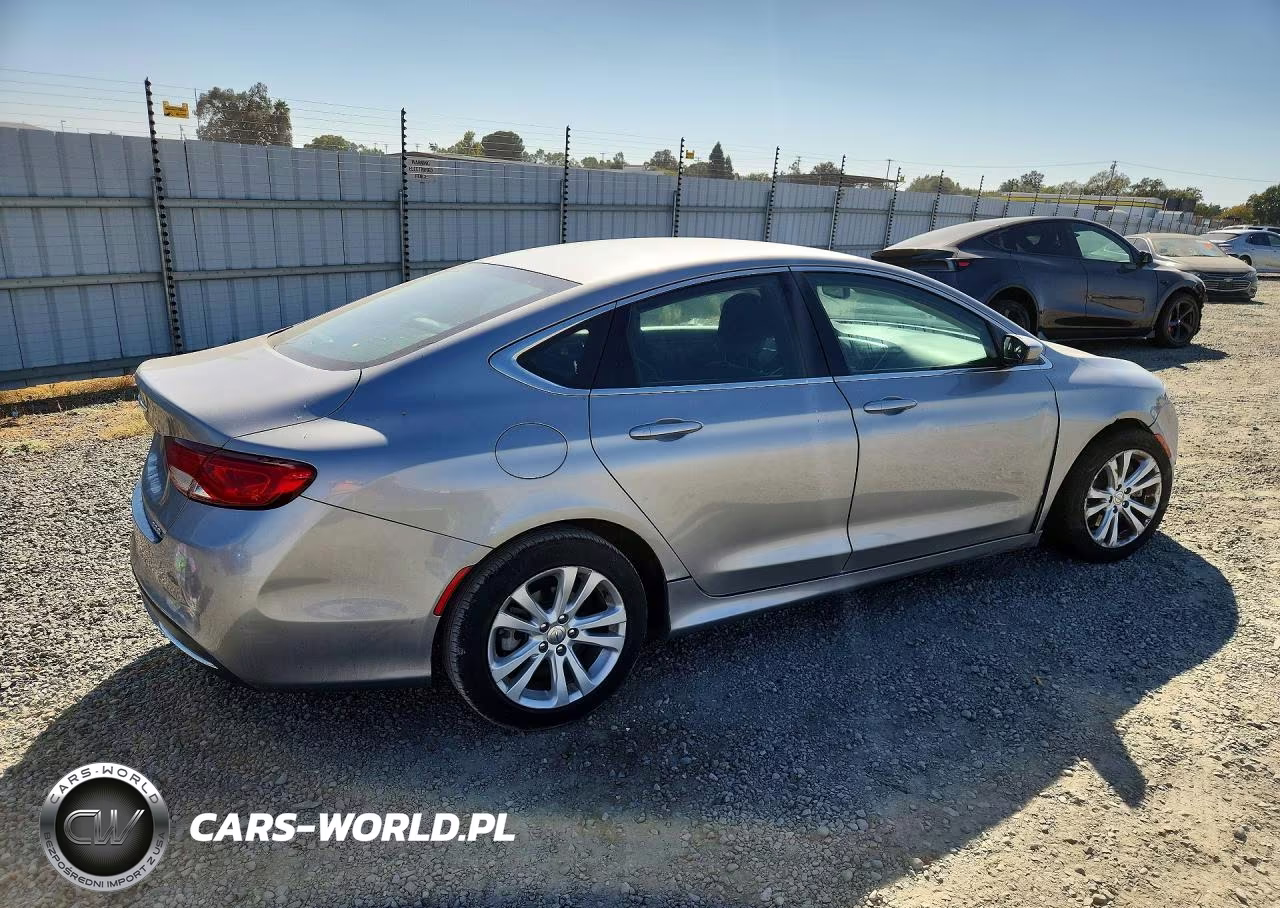 2015 Chrysler 200 Limited VIN:1C3CCCAB6FN672005 - 3