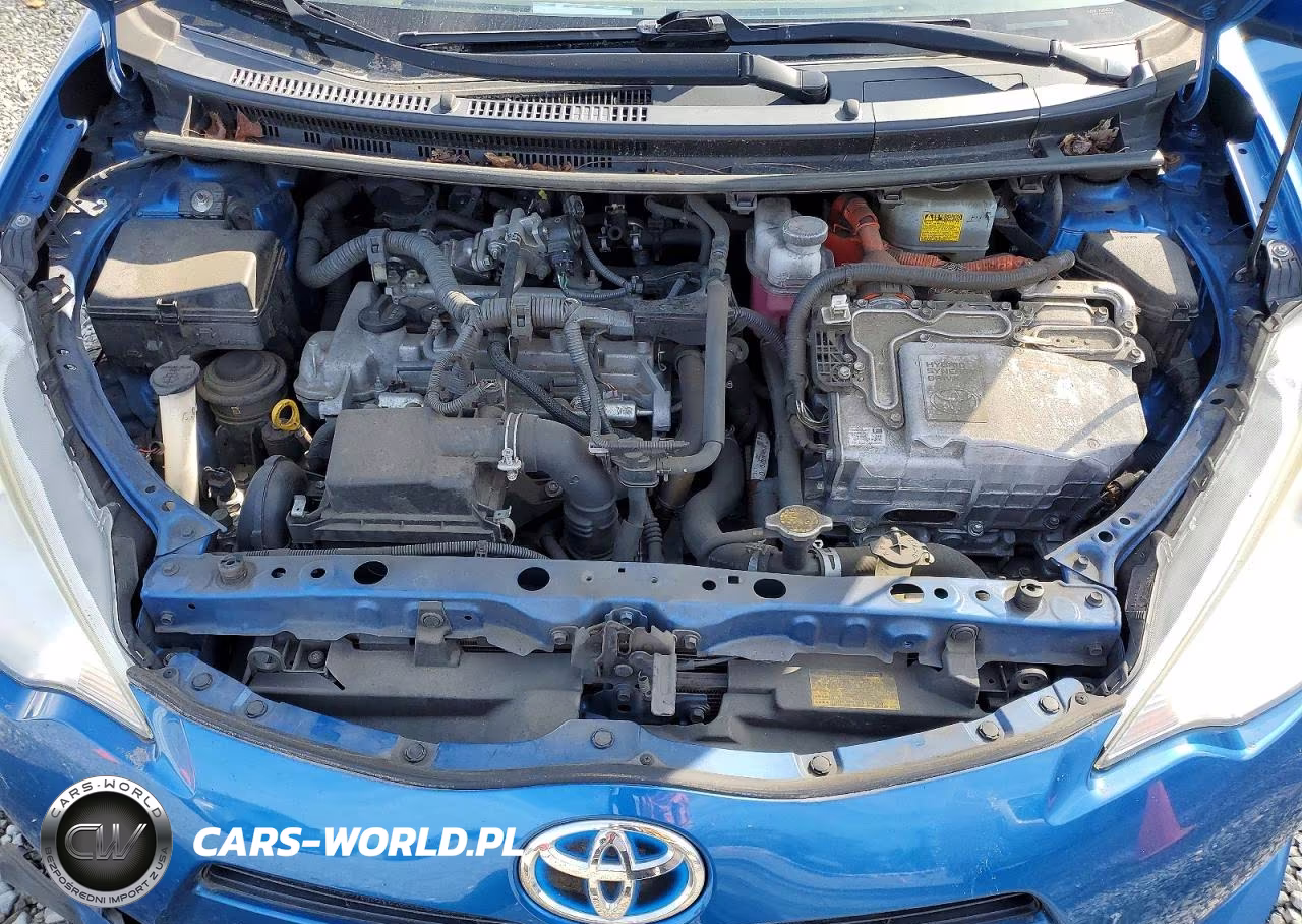 2013 Toyota Prius C Two VIN:JTDKDTB38D1543652 - 12
