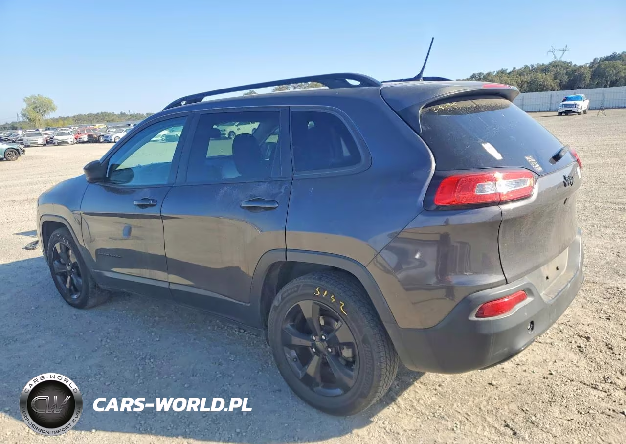 2018 Jeep Cherokee Latitude VIN:1C4PJLCB8JD554052 - 2