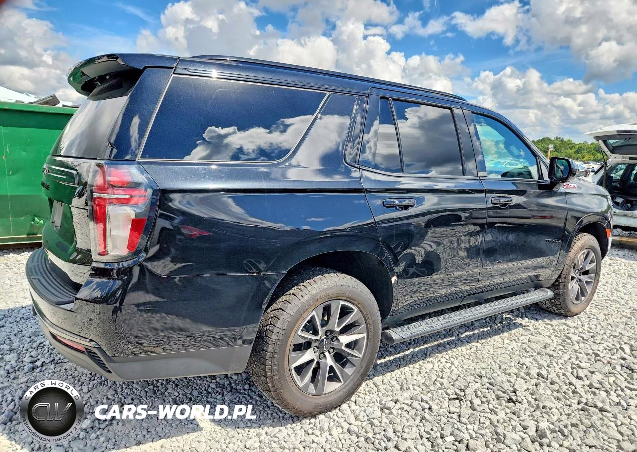 2021 Chevrolet Tahoe K1500 Z71 VIN:1GNSKPKD0MR378713 - 3