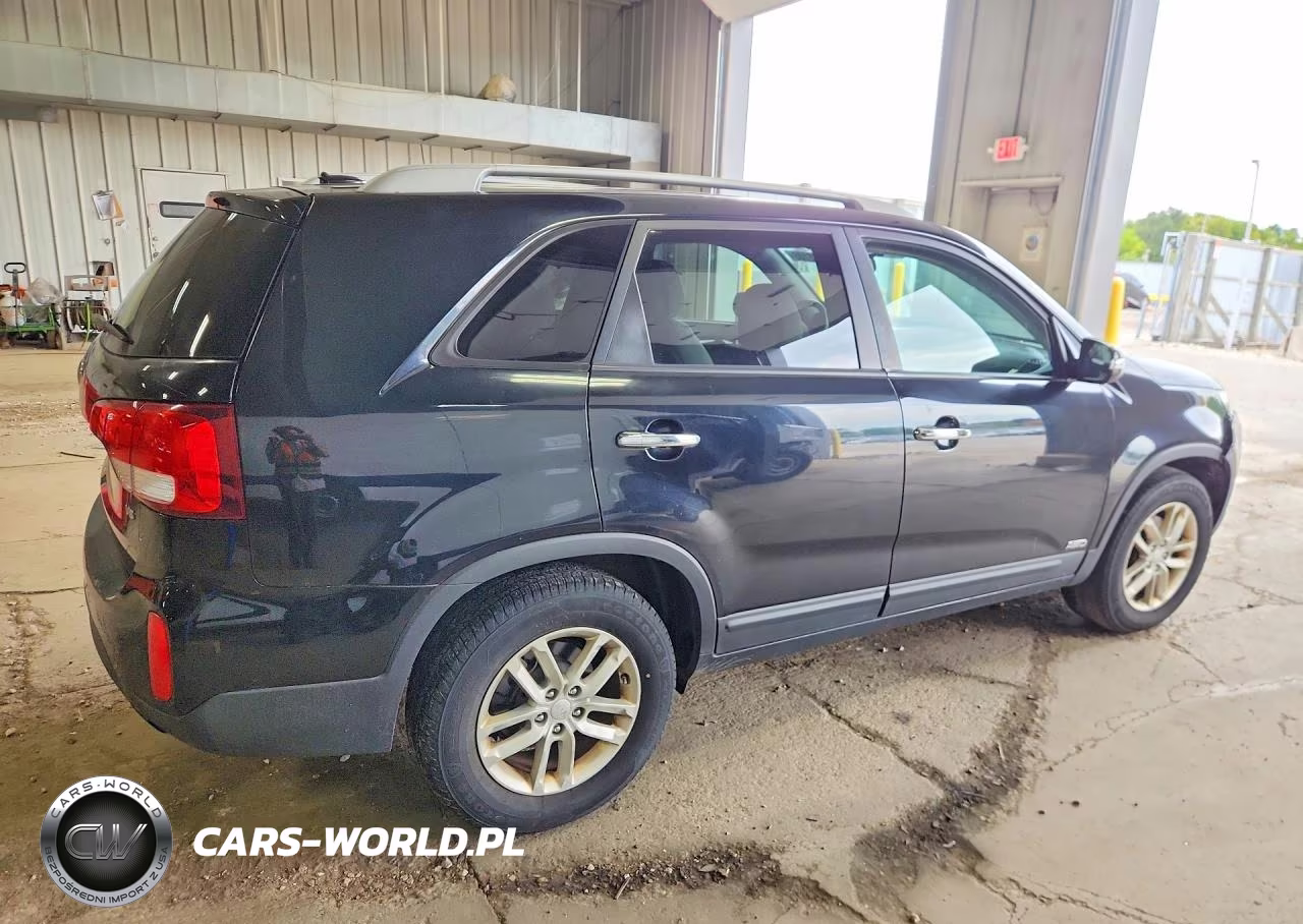 2015 Kia Sorento Lx VIN:5XYKTDA78FG606782 - 3