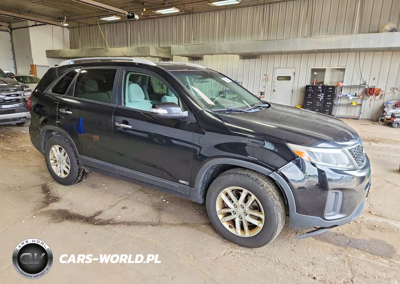 2015 Kia Sorento Lx VIN:5XYKTDA78FG606782 - 4
