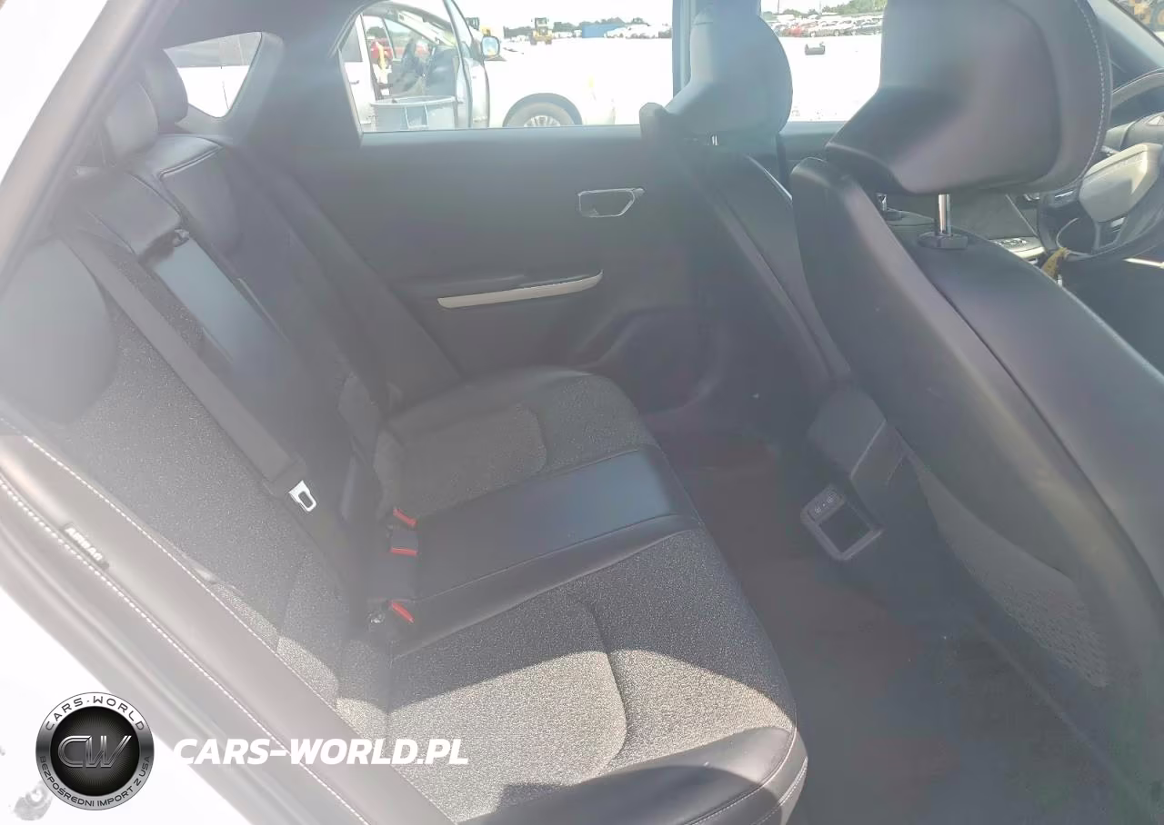 2025 Kia K4 Gt Line VIN:3KPFW4DEXSE174335 - 10