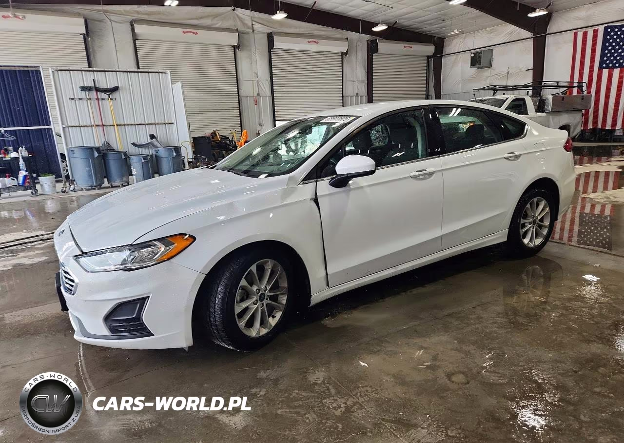2020 Ford Fusion Se – zdjęcie 1 z 12