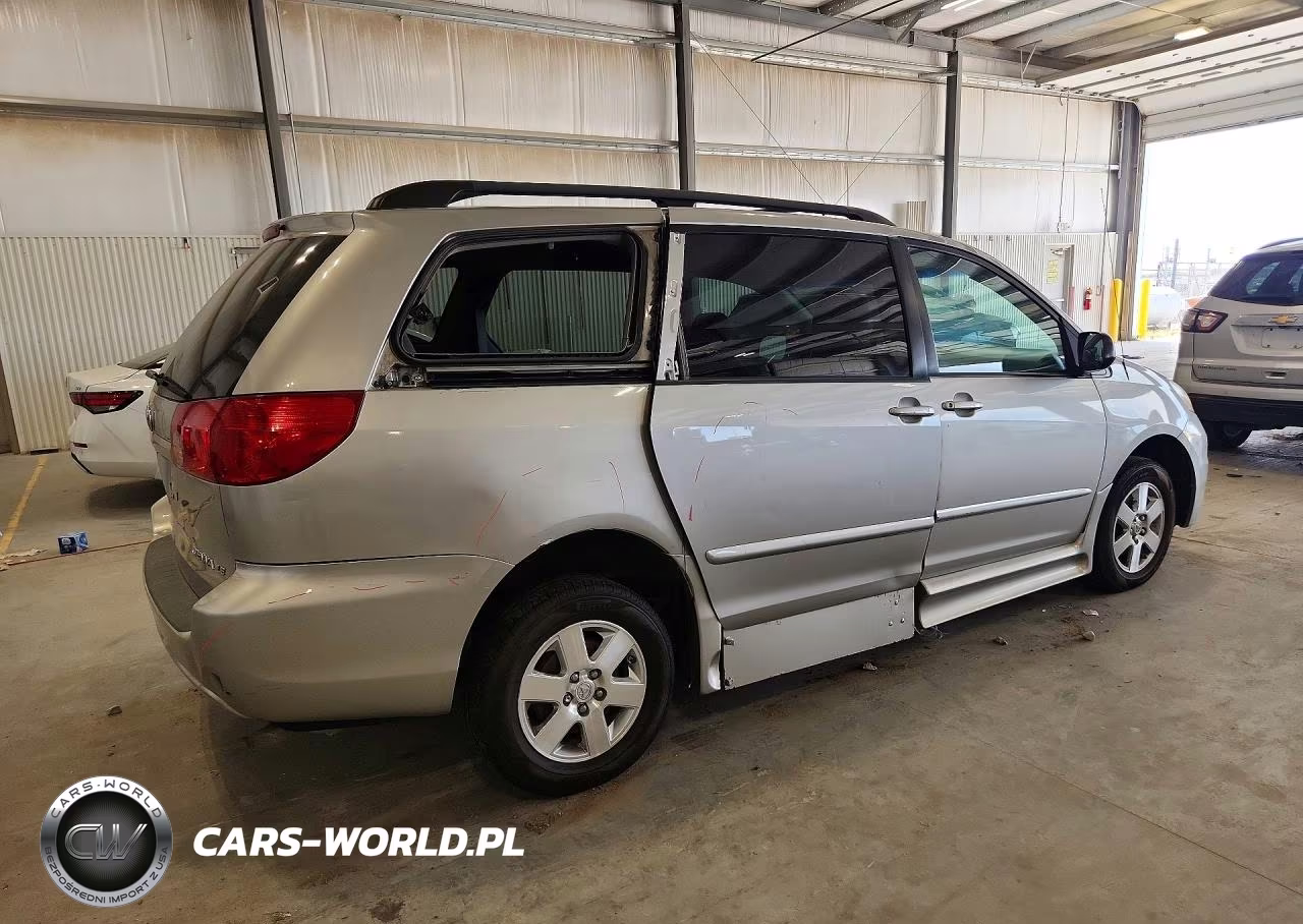 2007 Toyota Sienna Le 8-Passenger VIN:5TDZK23C97S001948 - 3