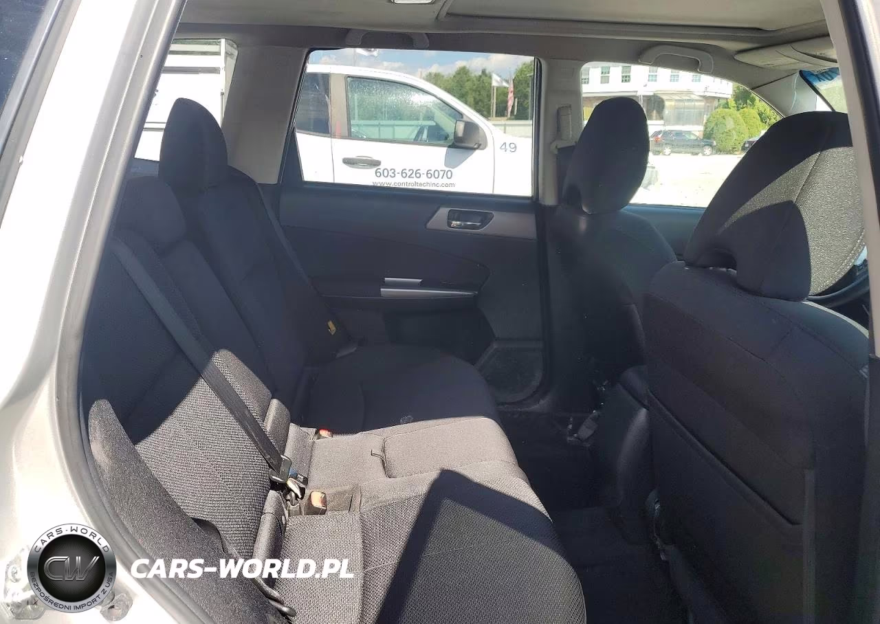 2011 Subaru Forester 2.5X Premium VIN:JF2SHADC4BH723612 - 10