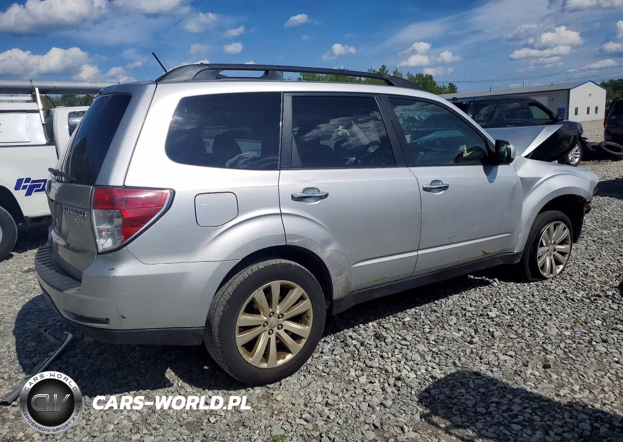 2011 Subaru Forester 2.5X Premium VIN:JF2SHADC4BH723612 - 3