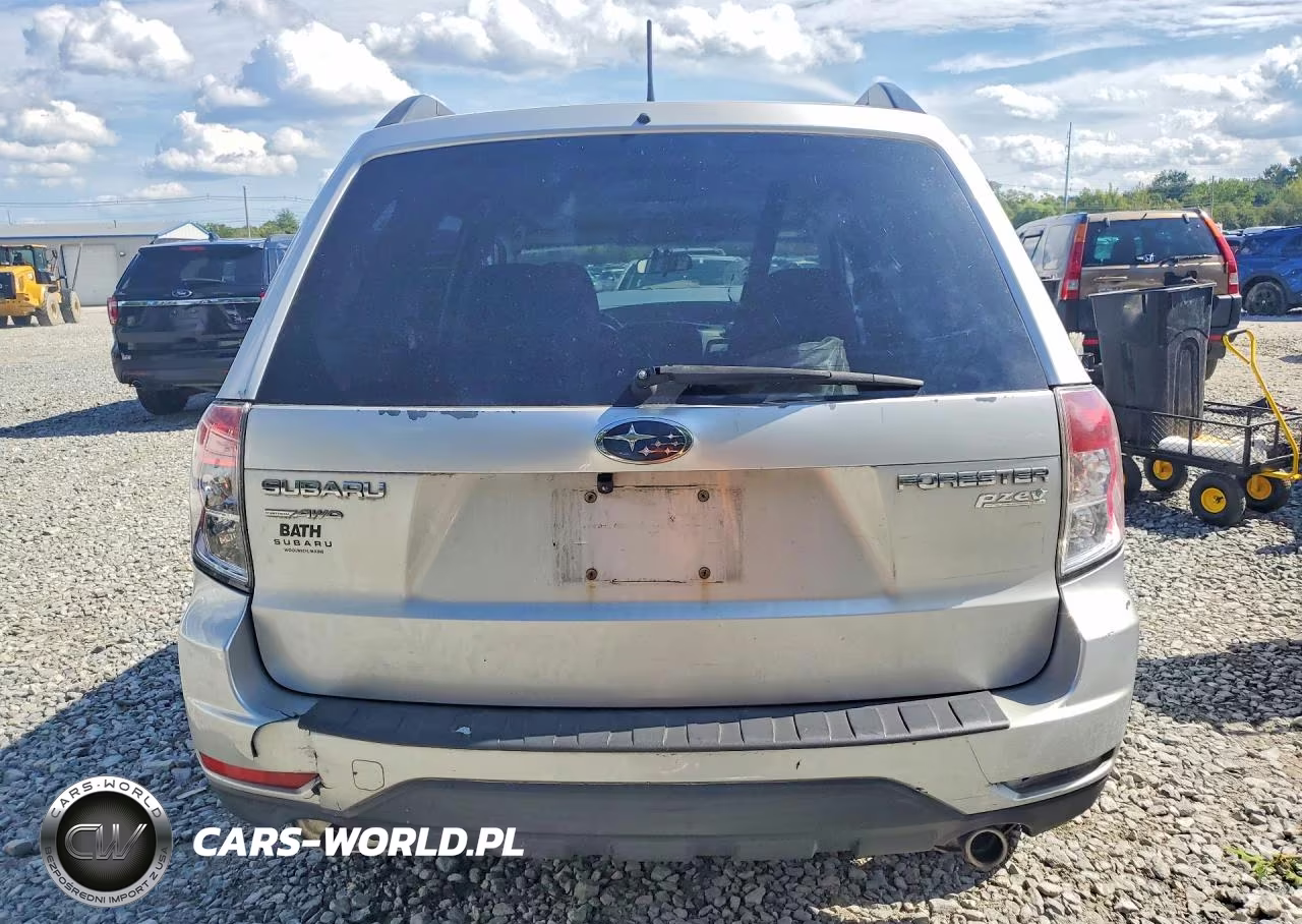 2011 Subaru Forester 2.5X Premium VIN:JF2SHADC4BH723612 - 6