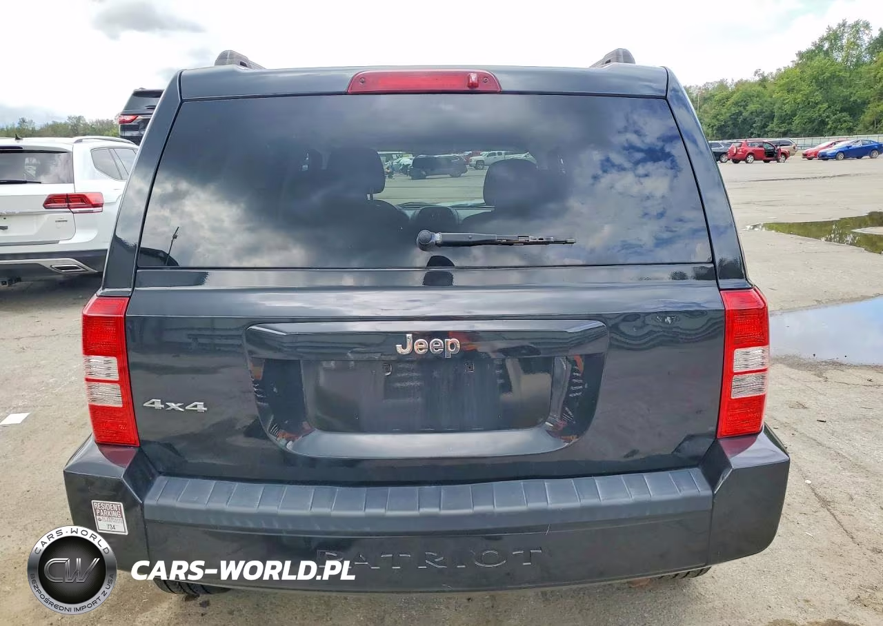 2010 Jeep Patriot Sport VIN:1J4NF1GB9AD623381 - 6