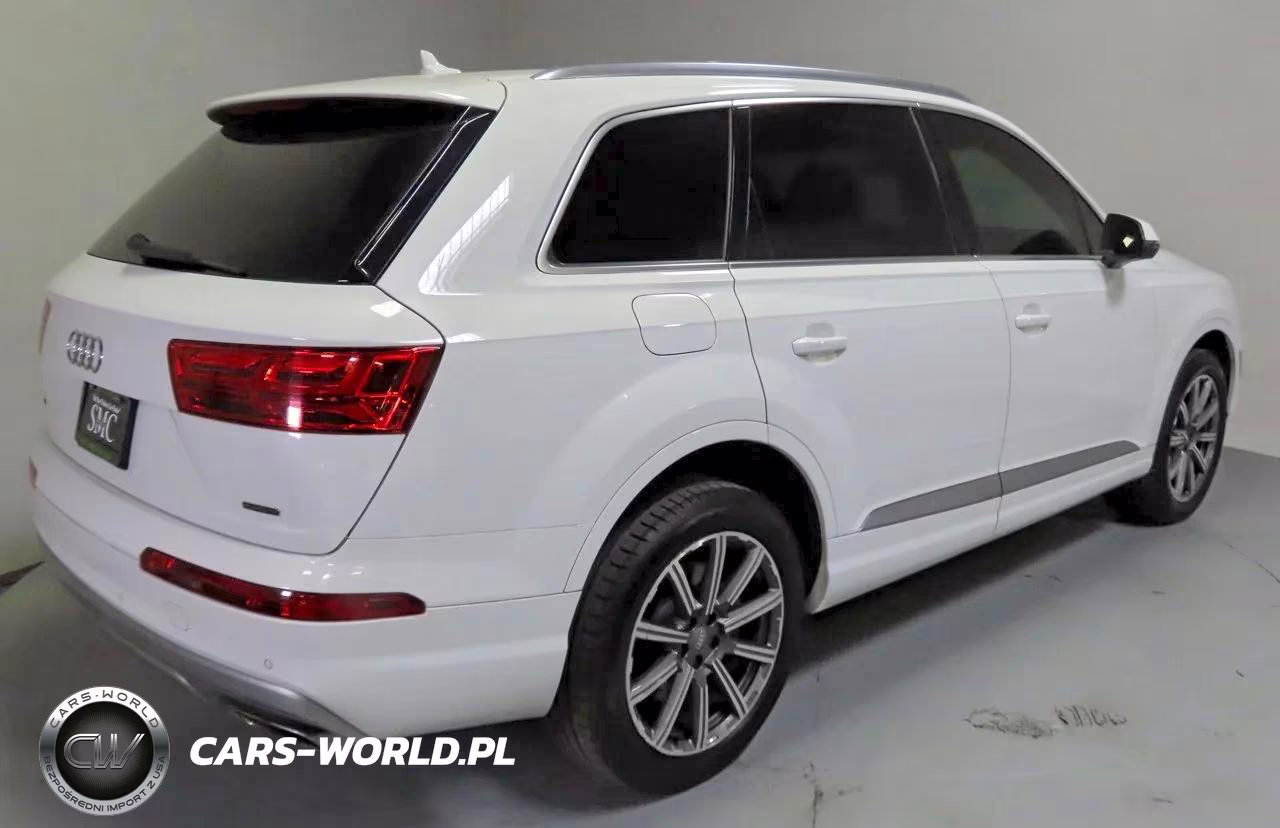 2018 Audi Q7 Premium Plus VIN:WA1LHAF72JD040620 - 3