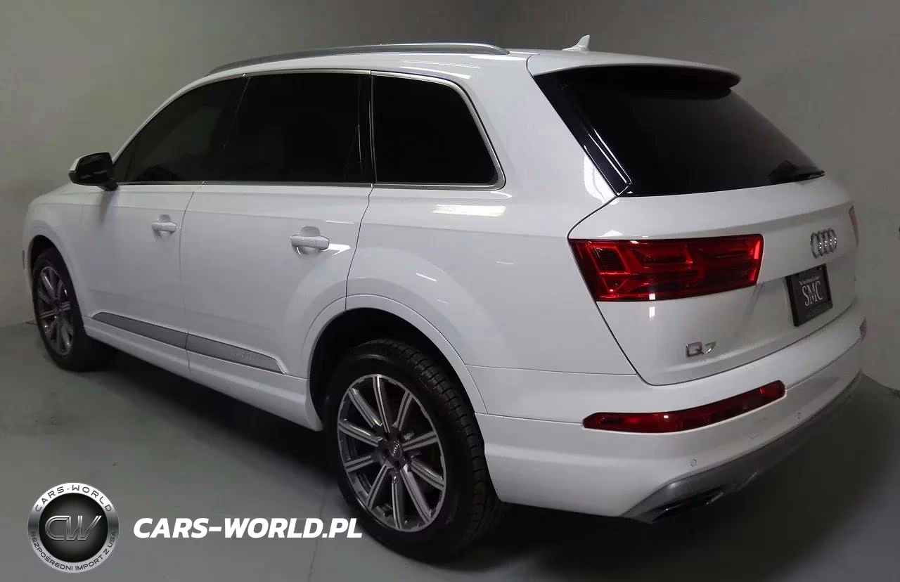 2018 Audi Q7 Premium Plus VIN:WA1LHAF72JD040620 - 4