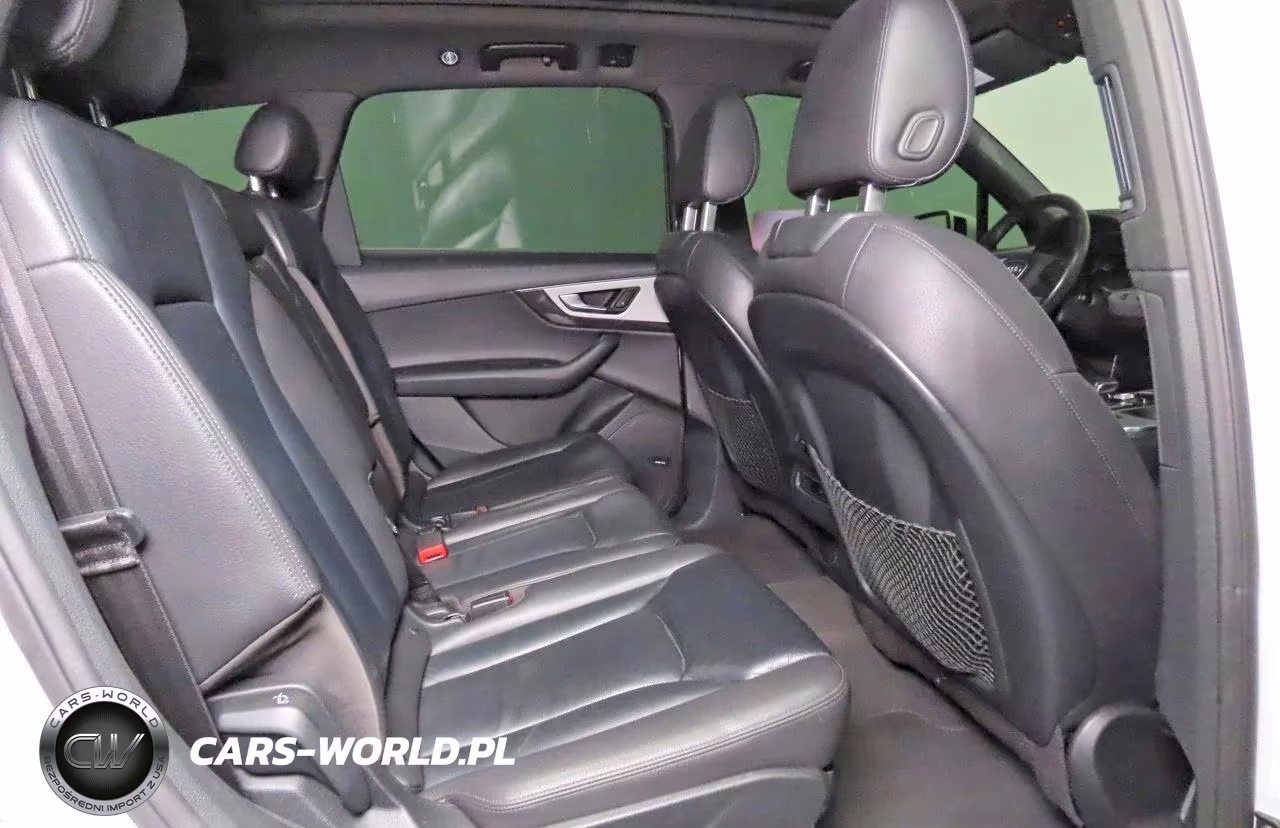 2018 Audi Q7 Premium Plus VIN:WA1LHAF72JD040620 - 6