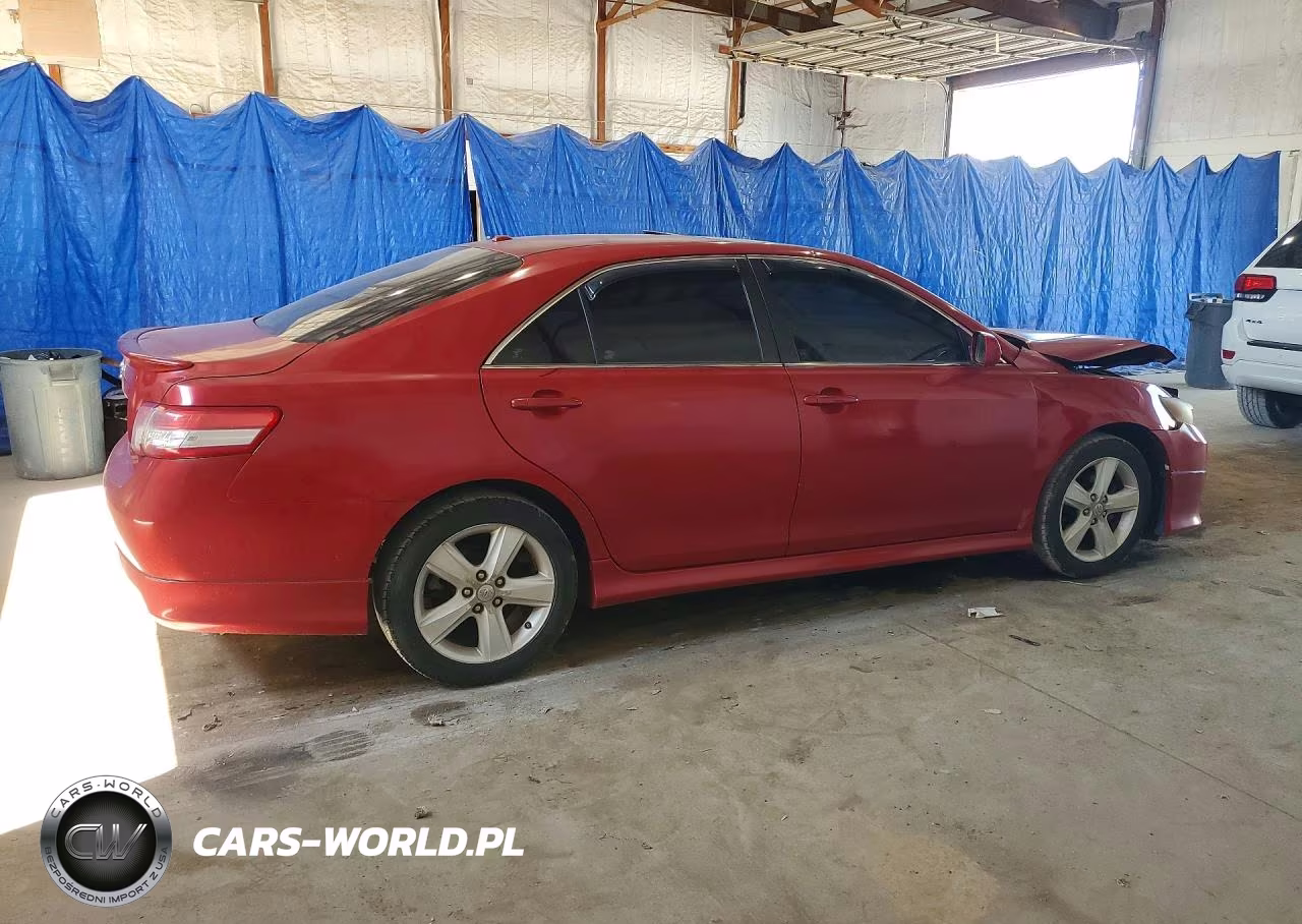 2010 Toyota Camry Se VIN:4T1BF3EK7AU060785 - 3
