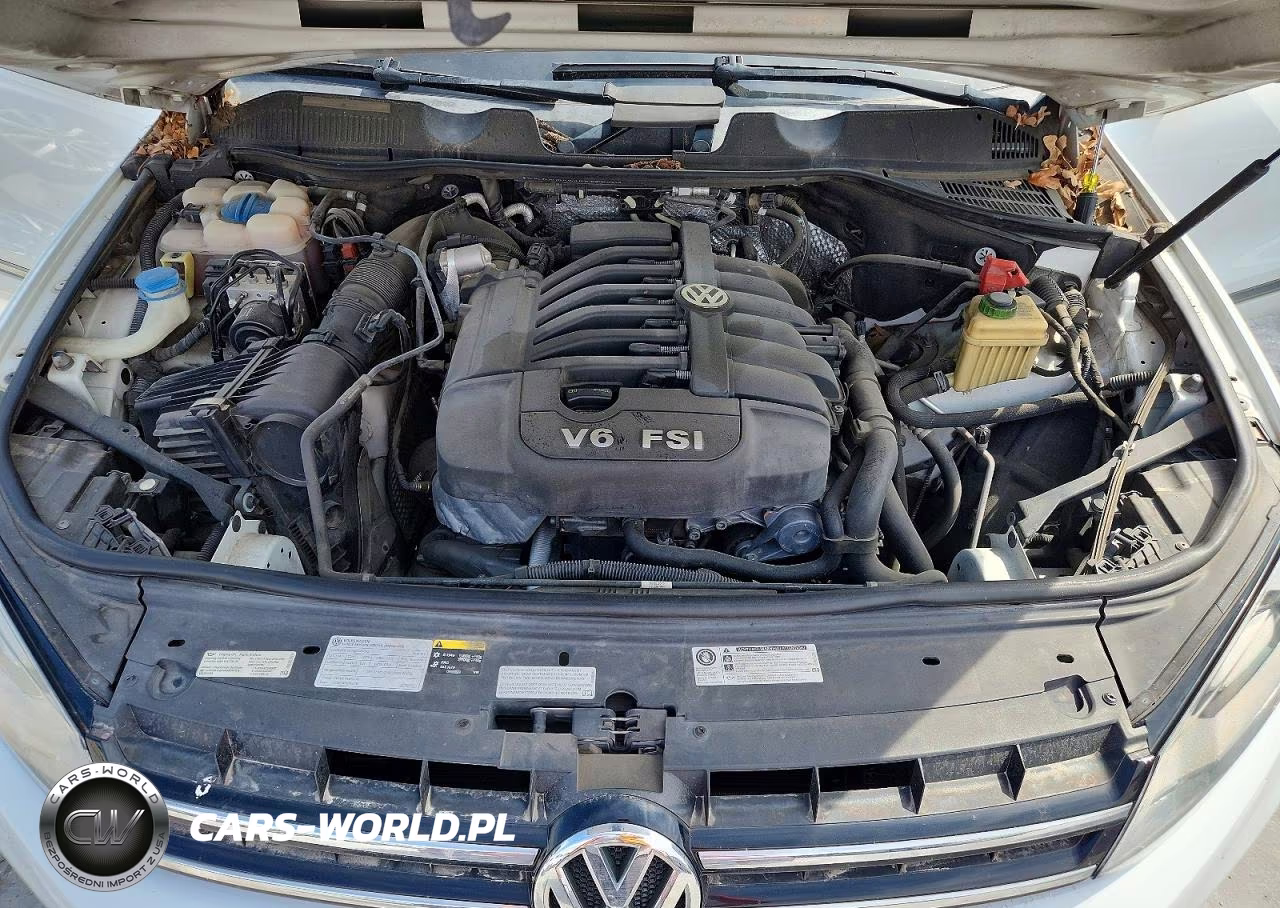 2014 Volkswagen Touareg V6 VIN:WVGEF9BP1ED002693 - 12