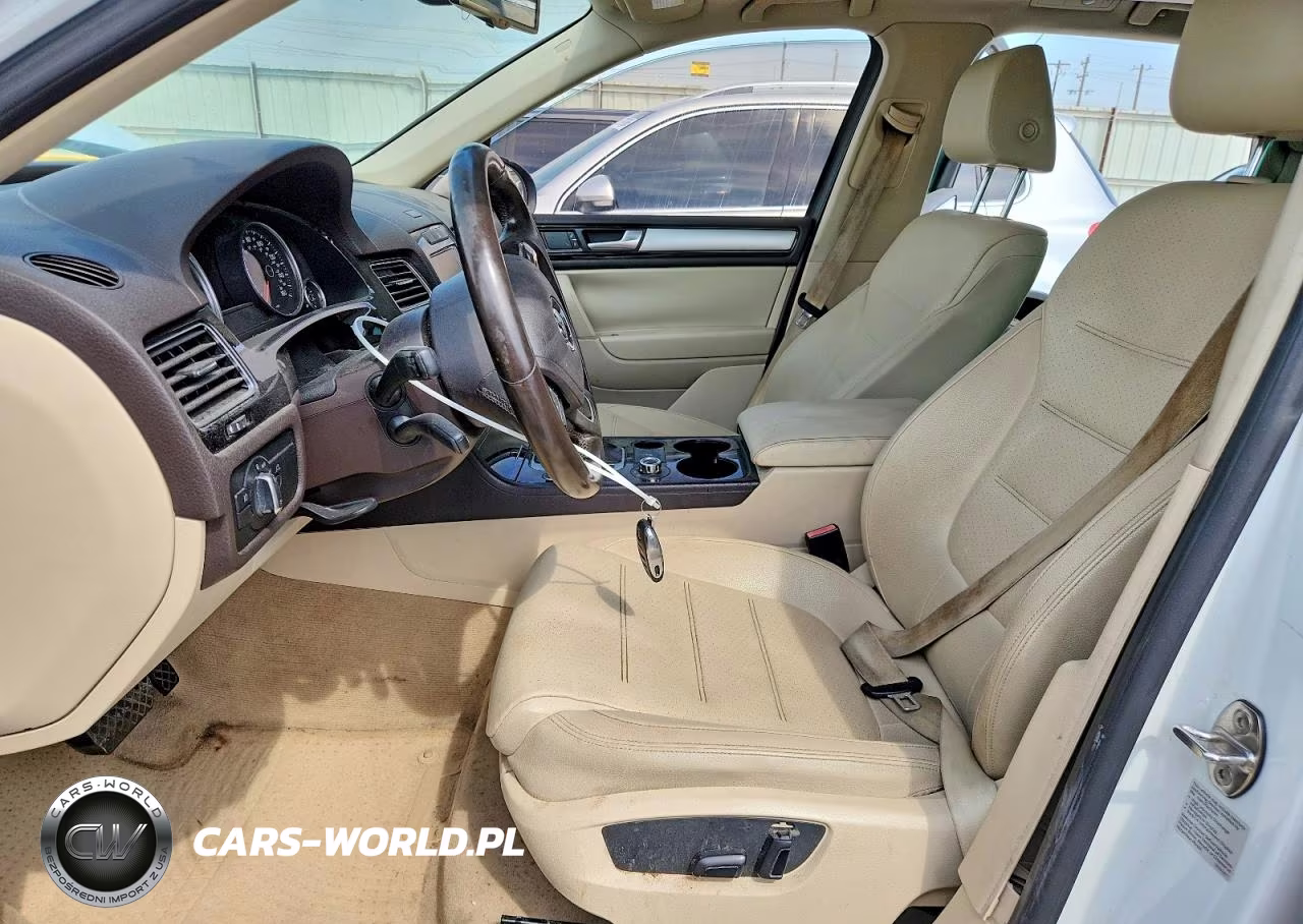 2014 Volkswagen Touareg V6 VIN:WVGEF9BP1ED002693 - 7