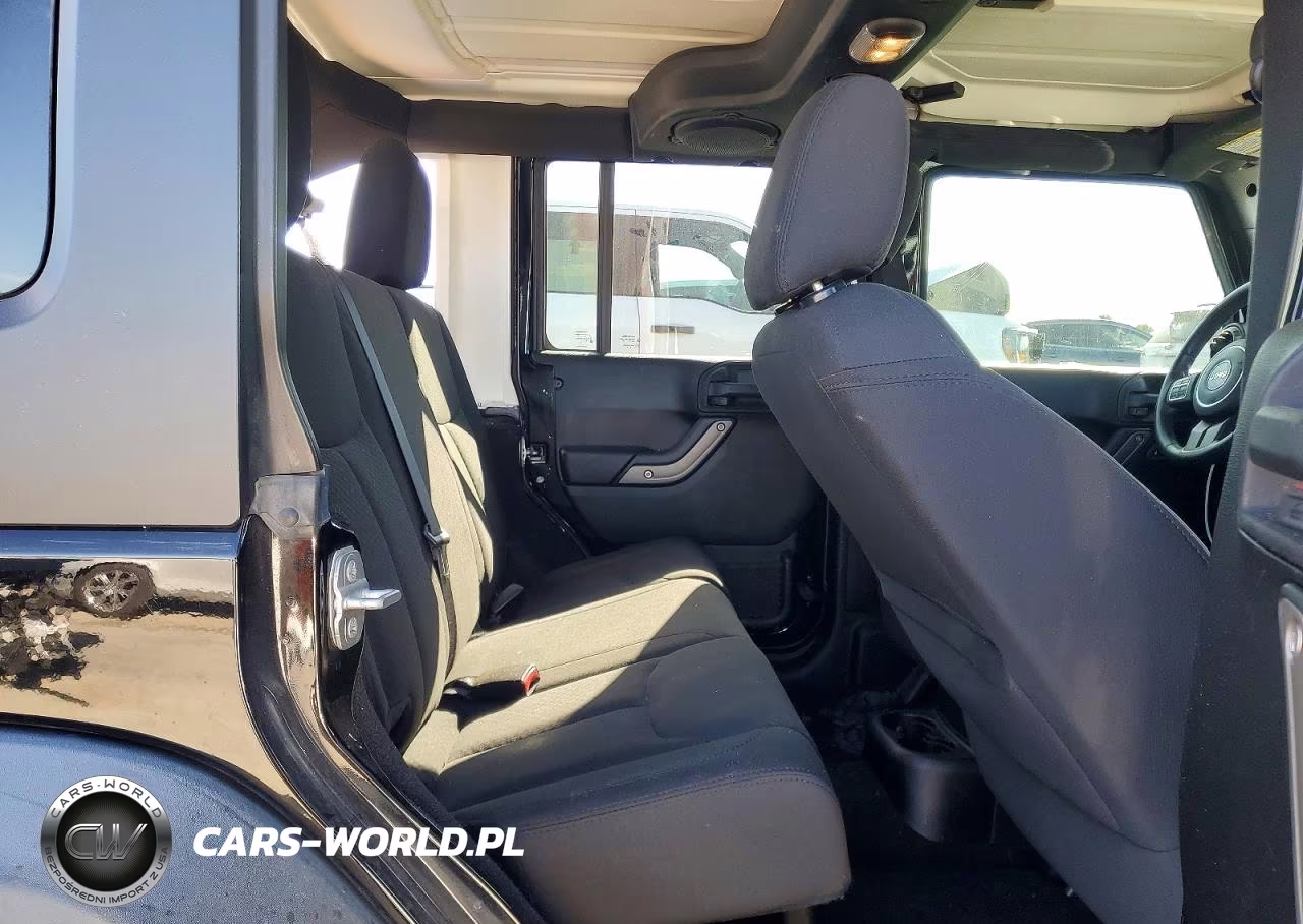 2014 Jeep Wrangler Unlimited Sport VIN:1C4BJWDG8EL316381 - 11