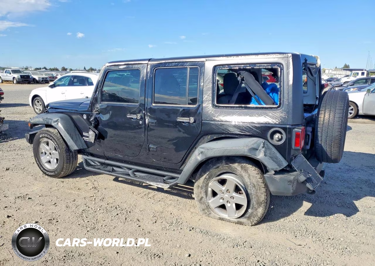 2014 Jeep Wrangler Unlimited Sport VIN:1C4BJWDG8EL316381 - 2