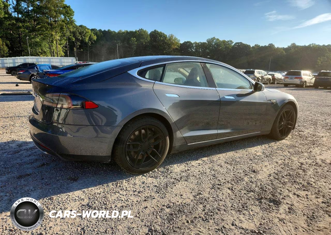 2013 Tesla Model S VIN:5YJSA1BG7DFP03771 - 3