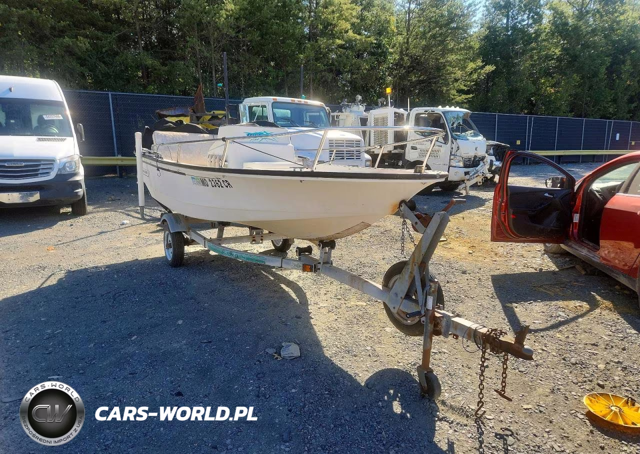 1993 Boston Whaler Boat