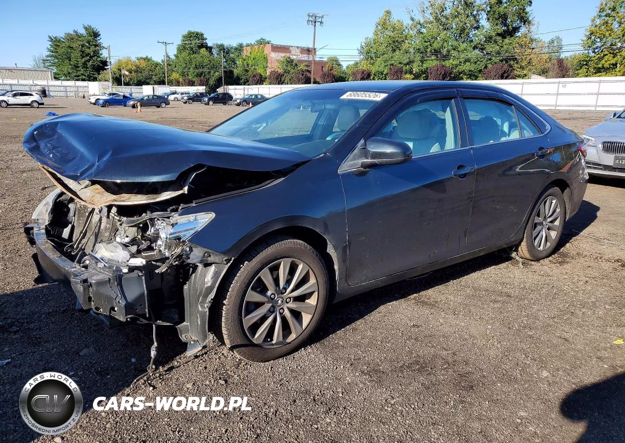 2015 Toyota Camry Xle VIN:4T4BF1FK5FR496129 - 1