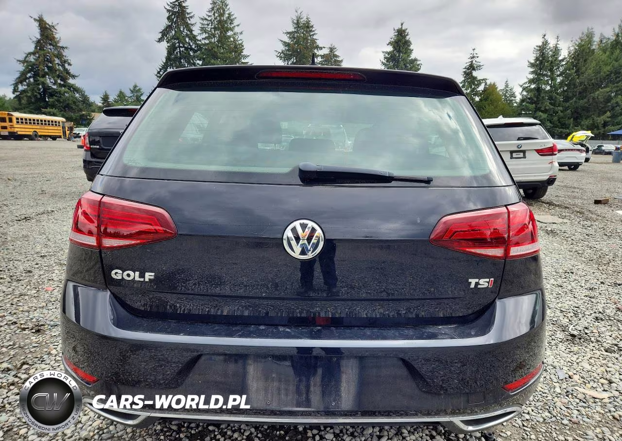 2018 Volkswagen Golf S VIN:3VWG17AU4JM251816 - 6