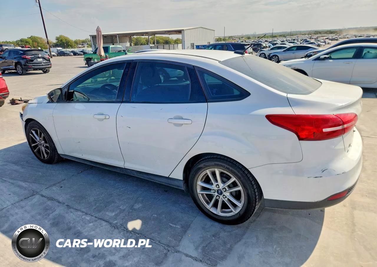 2015 Ford Focus Se VIN:1FADP3F20FL250407 - 2