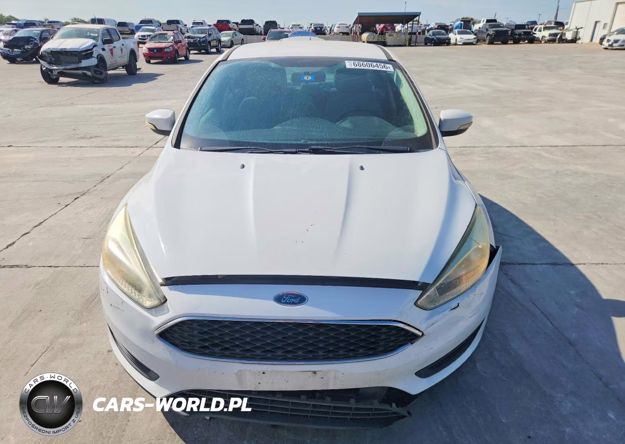 2015 Ford Focus Se VIN:1FADP3F20FL250407 - 5