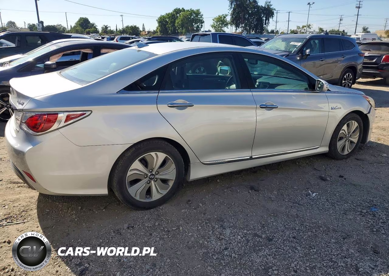 2013 Hyundai Sonata Hybrid VIN:KMHEC4A40DA098092 - 3