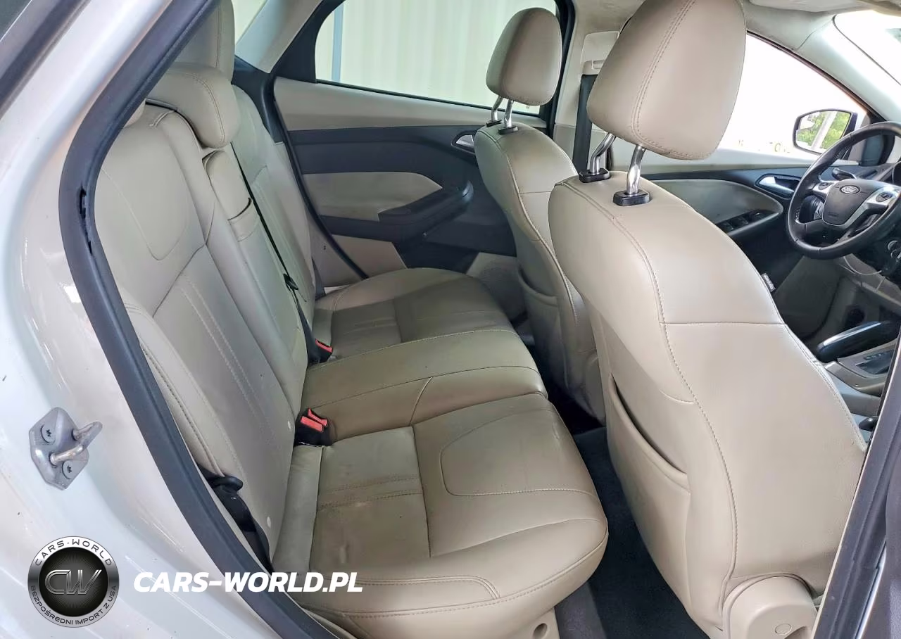 2012 Ford Focus Sel VIN:1FAHP3M26CL244997 - 10