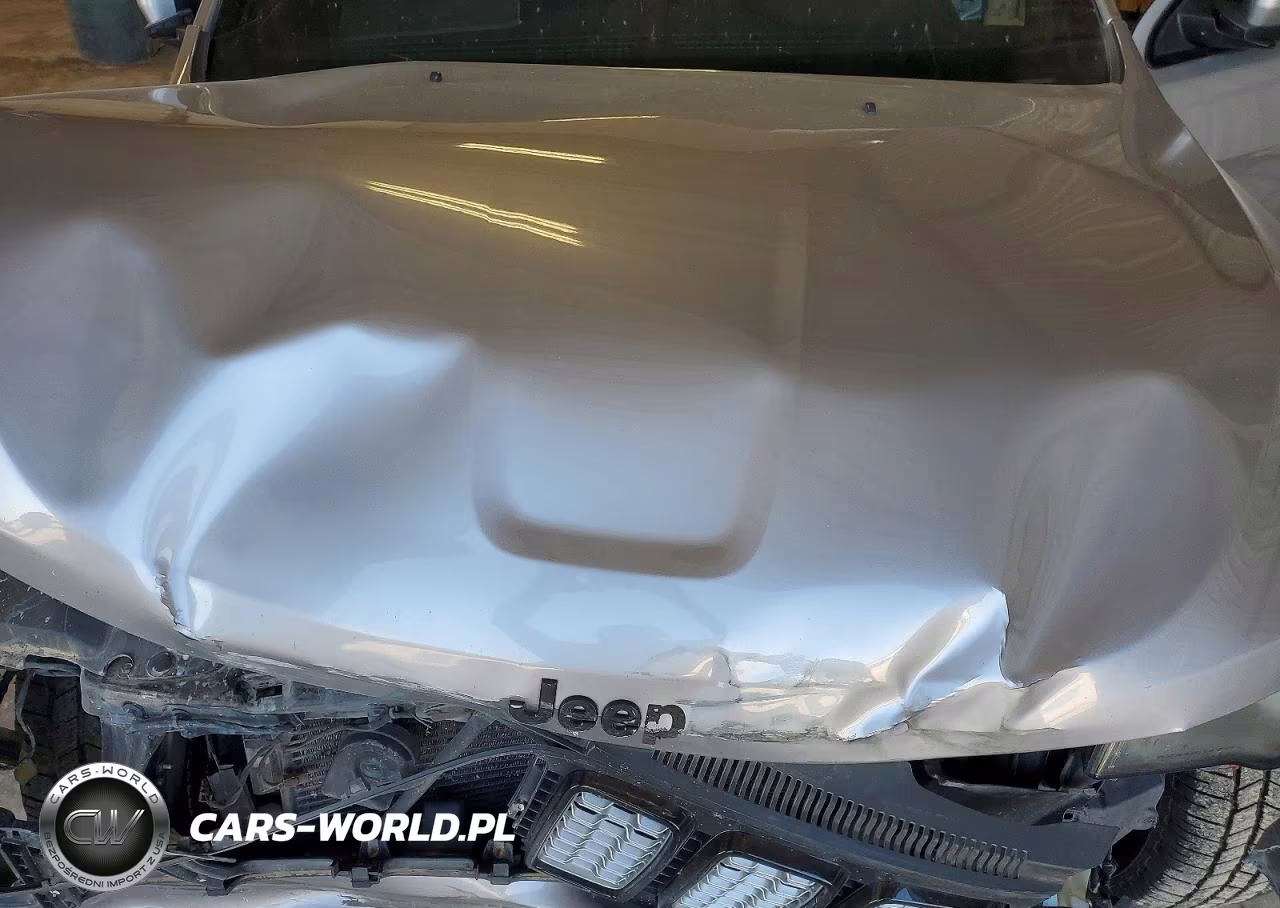 2020 Jeep Grand Cherokee Laredo VIN:1C4RJFAG6LC137627 - 12
