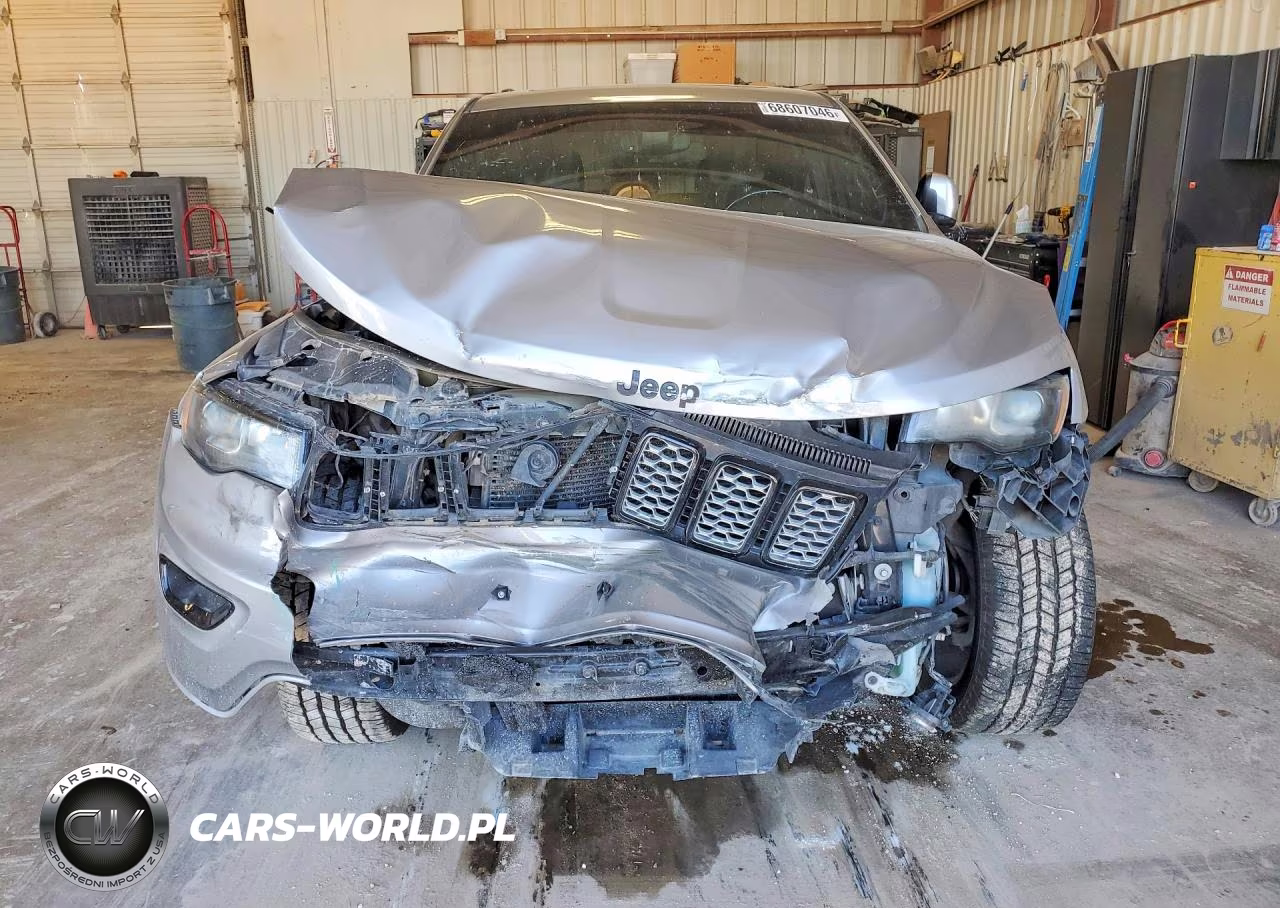2020 Jeep Grand Cherokee Laredo VIN:1C4RJFAG6LC137627 - 5