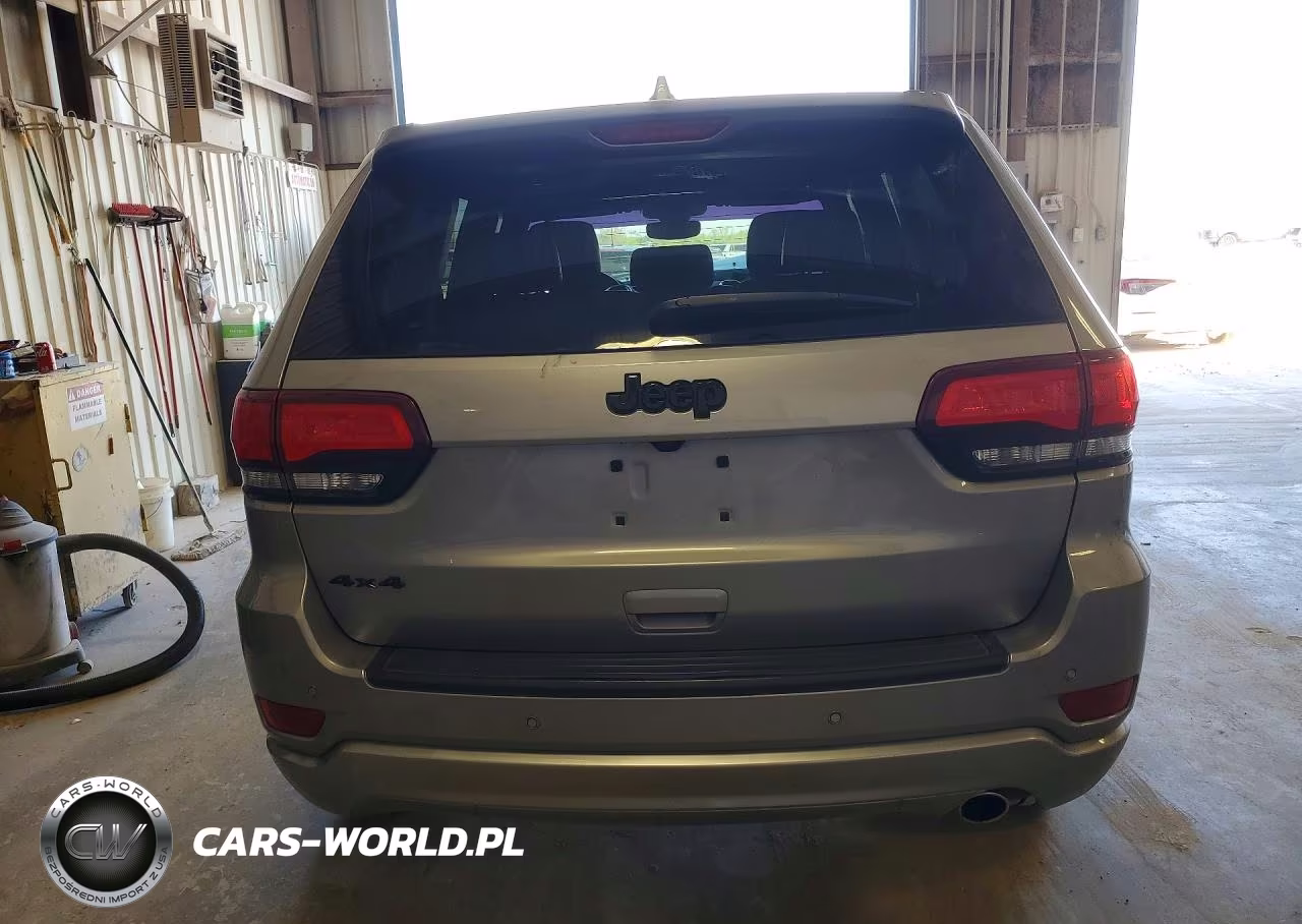 2020 Jeep Grand Cherokee Laredo VIN:1C4RJFAG6LC137627 - 6