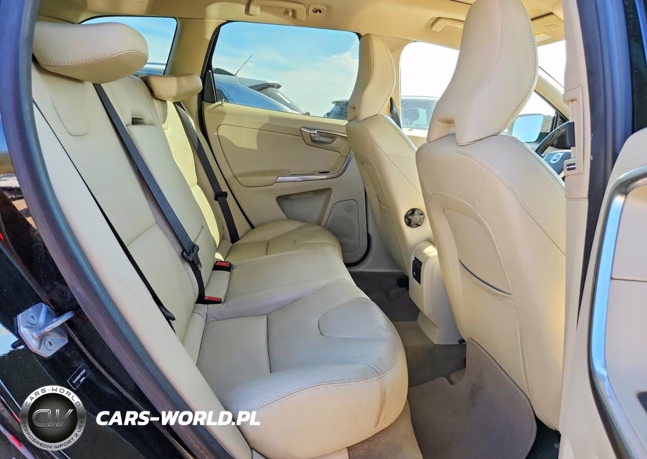 2015 Volvo Xc60 T5 Platinum VIN:YV440MDDXF2608687 - 10