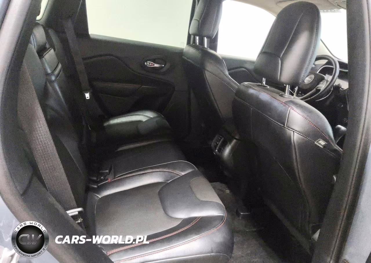 2015 Jeep Cherokee Trailhawk VIN:1C4PJMBS3FW520474 - 11